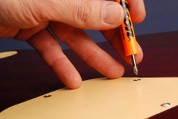 Removing Back Plate of an Epiphone Les Paul